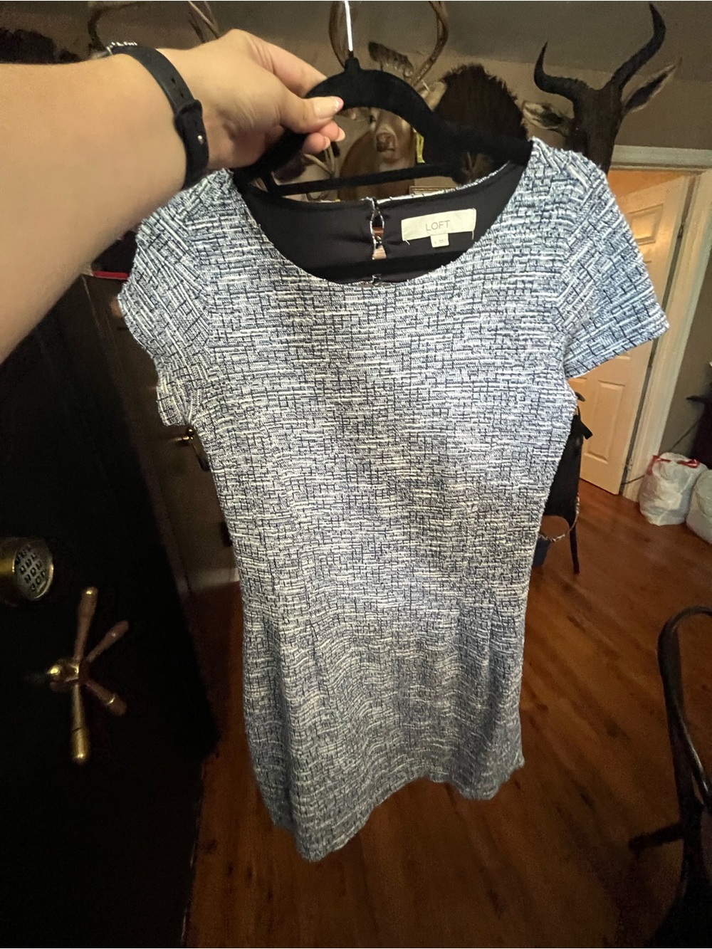LOFT Navy and White Textured Short-Sleeve Shift Dress